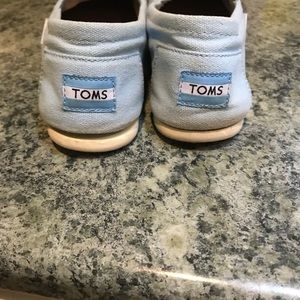 Toms shoes